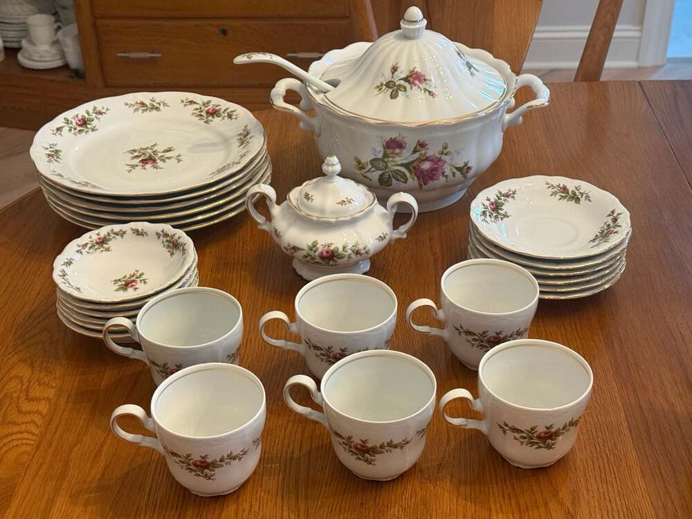 Johann Haviland Traditions Fine China Moss Rose Dinnerware Set Soup Tureen Sugar